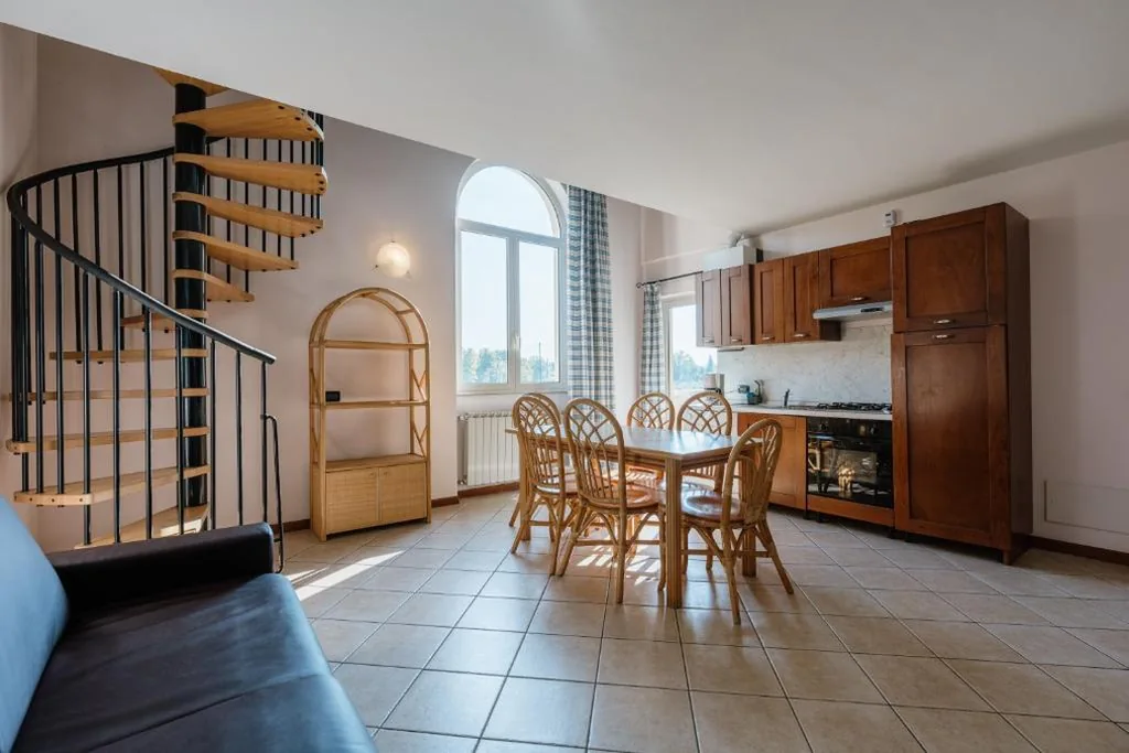 Appartamento con 2 Camere da Letto — Il Colombaro