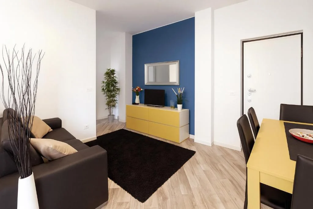 3-Bedroom Apartment with Balcony — Residenze Italia