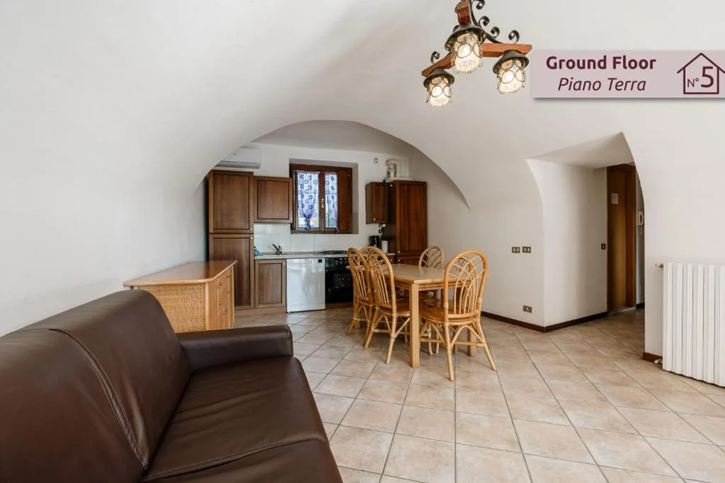 Appartamento con 3 Camere da Letto — Il Colombaro