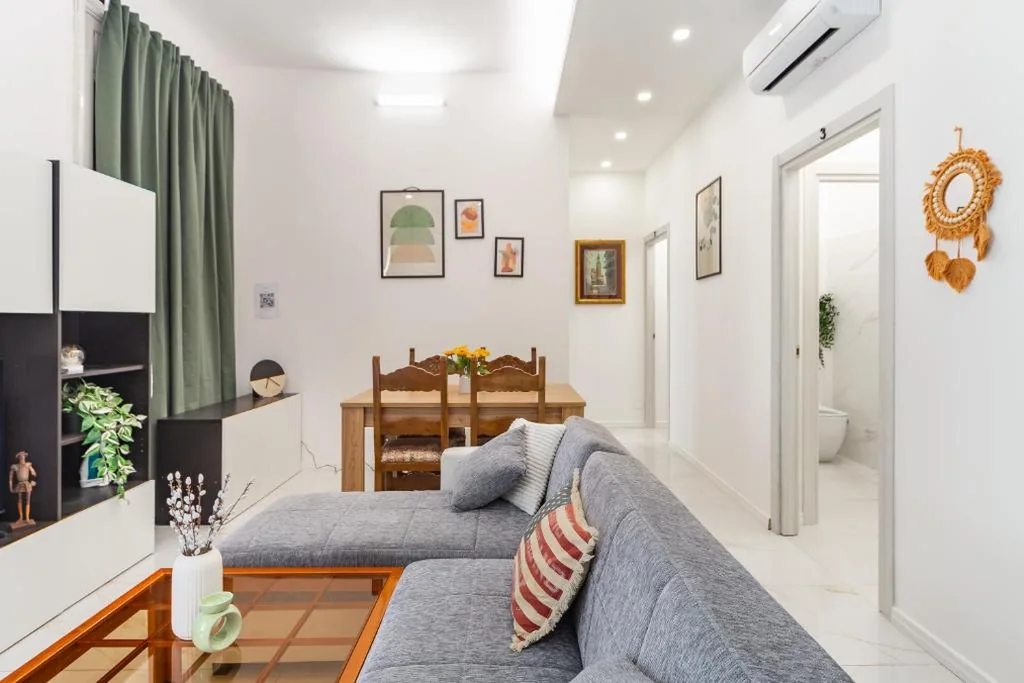 Apartment with 3 Bedrooms — Rosa Rooms