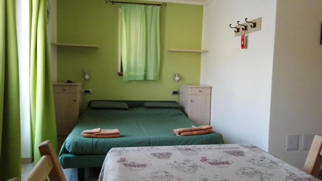 Apartment with Terrace — Garni Delia