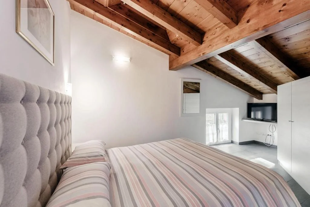 Appartamento con Vista Montagna — Antica Residenza I Ronchi Di Bellagio