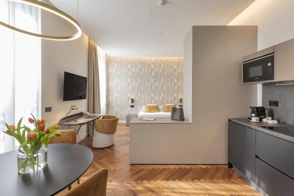 Deluxe Apartment — Hotel Pierre Milano