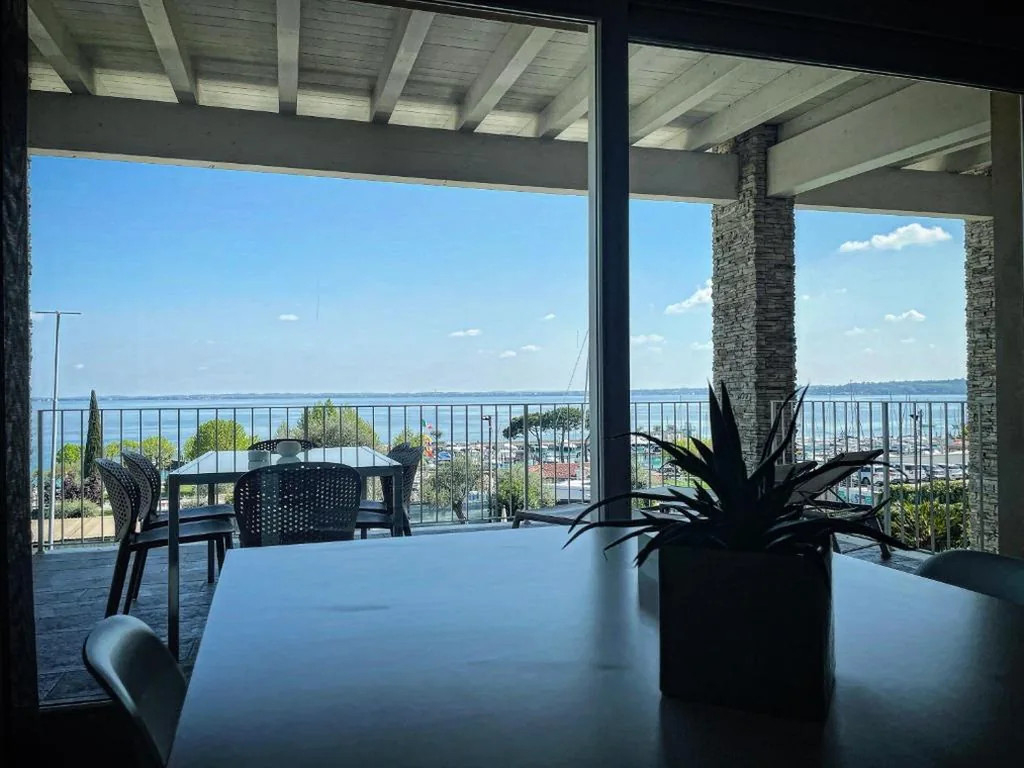Deluxe Apartment — La Giolosa Gardapartments