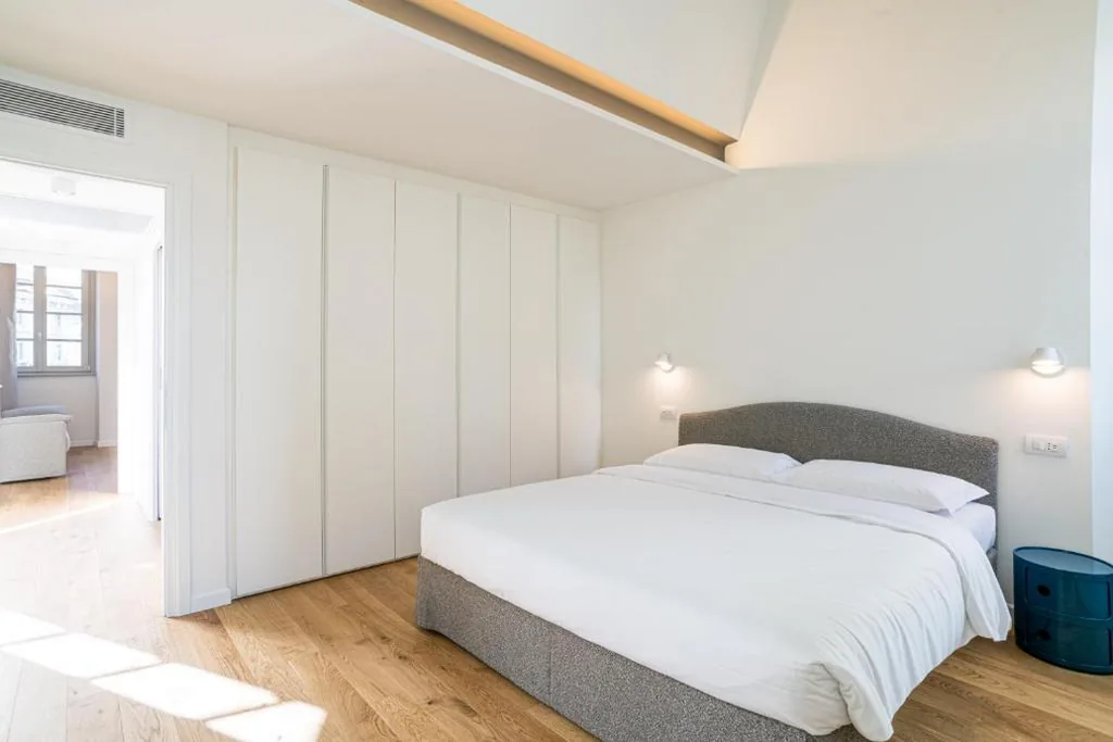 Appartamento Deluxe — Le Dimore – Como City Center – Boutique apartments near Lake, Train and Bus Stations