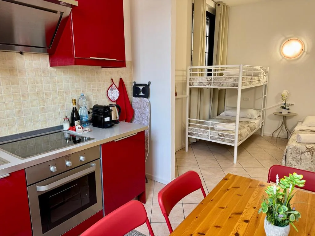 One-Bedroom Family Apartment — Aparthotel Dergano 3 near metro stop