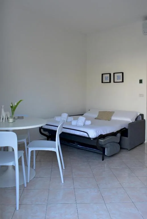 Appartamento Familiare con 1 Camera da Letto — Poggio Al Lago Apartments & Rooms