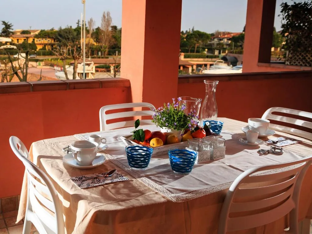 Appartamento Familiare con Vista Lago — Bellasirmione – Acquachiara