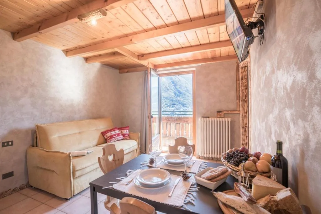 Standard 1-Bedroom Apartment with Balcony — Residence Fior d’Alpe