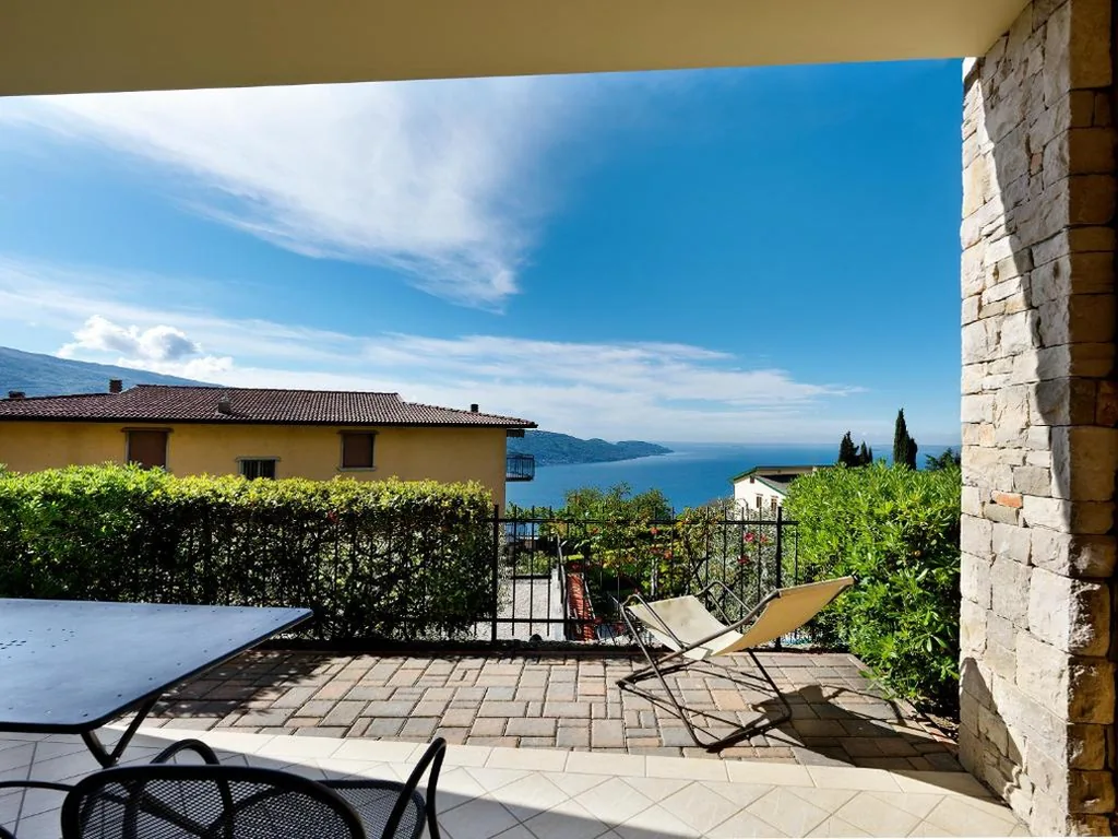 Appartamento Standard con 2 Camere da Letto e Vista Lago — Residence Besass, GTSGroup