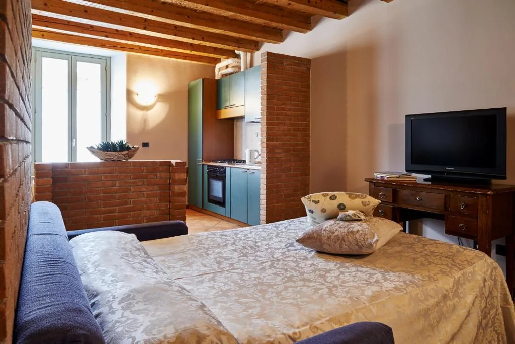Superior 1-Bedroom Apartment (4 Adults) — Antico Borgo