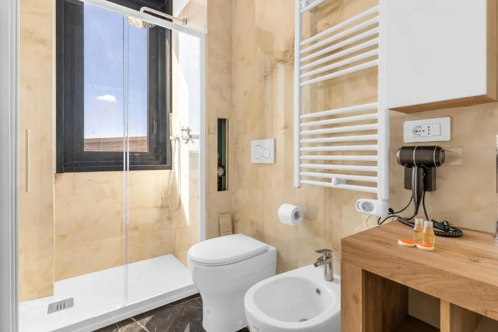 Superior Apartment with 2 Bedrooms — Ponale Suites Foresteria Lombarda