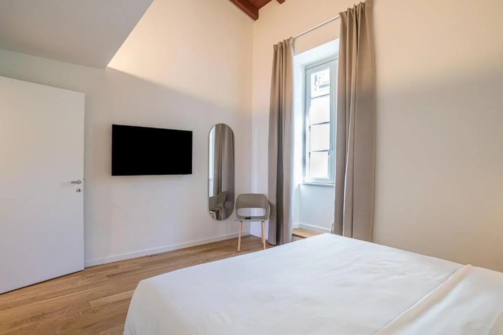 Appartamento Superior — Le Dimore – Como City Center – Boutique apartments near Lake, Train and Bus Stations
