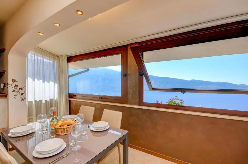 Attico con Vista Lago — Residence Calap