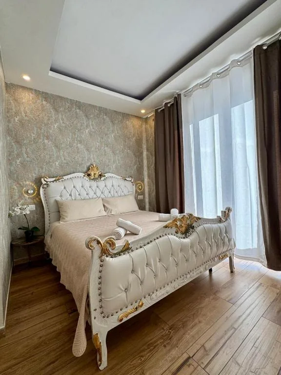 Attractive Room – 6