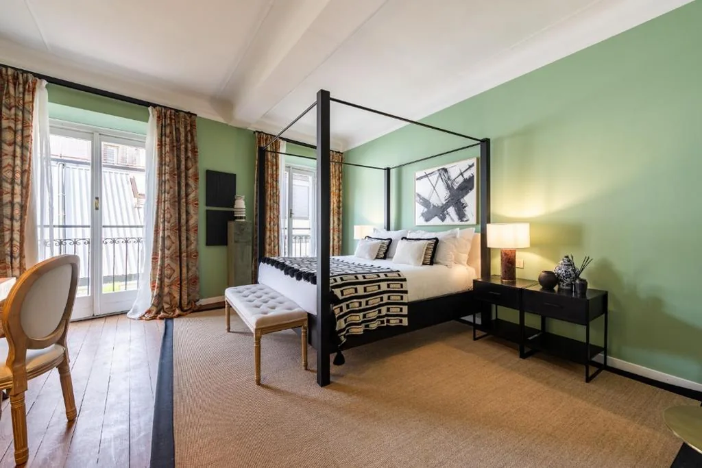 Bagutta Suites – The Couper