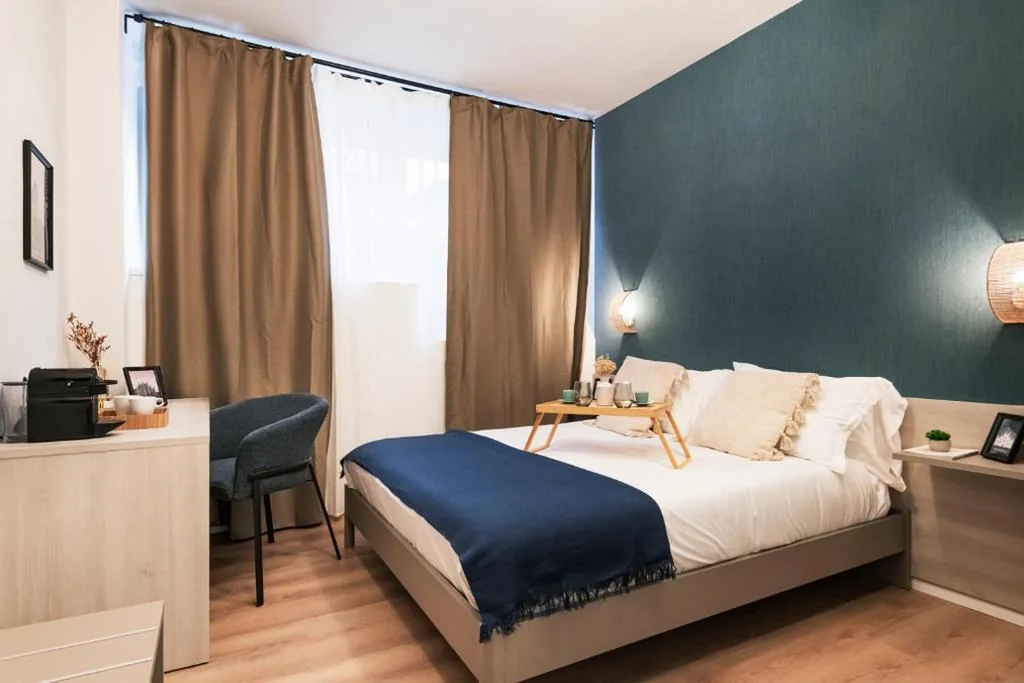Basement - Deluxe Double Room — Easylife – FL Suite in Centrale