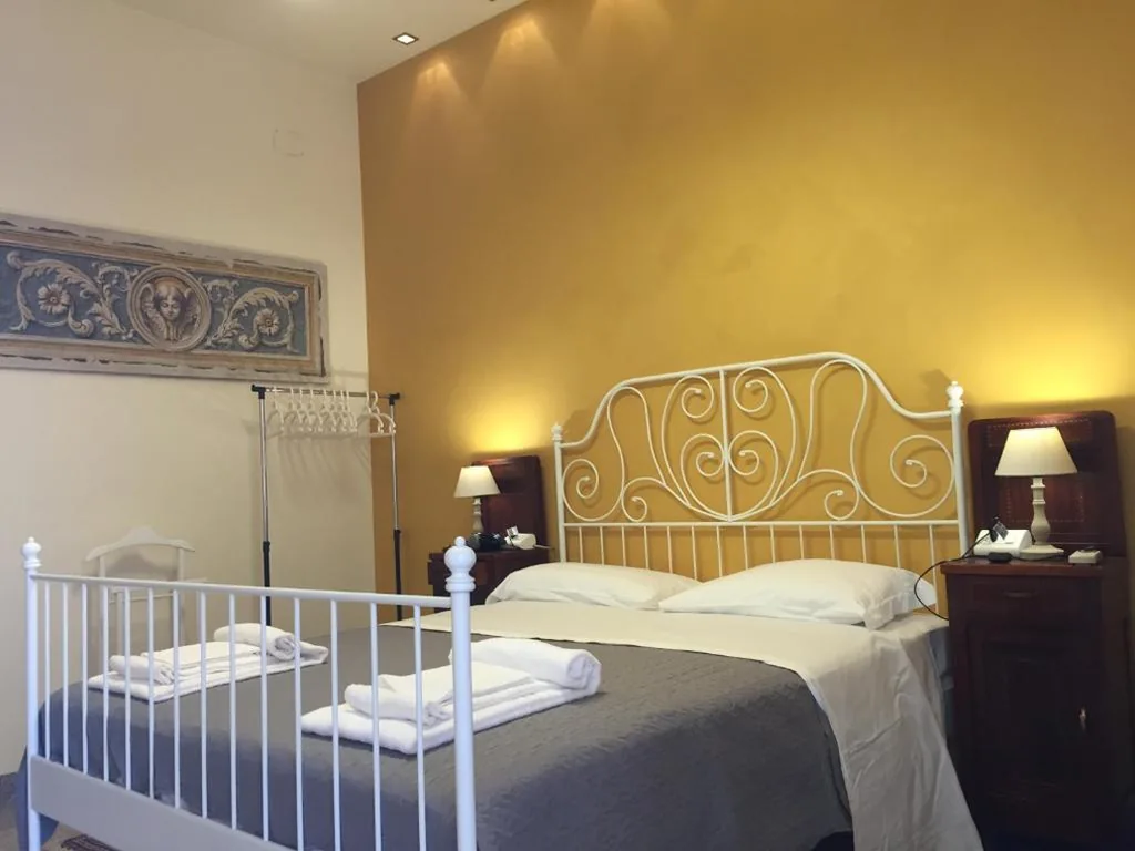 Bergamo Center Rooms