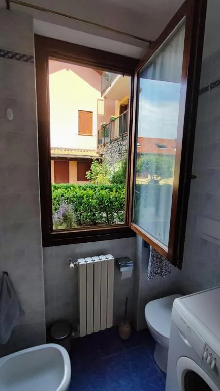 Blu dipinto di blu – Como Lake View – Perledo — foto 3