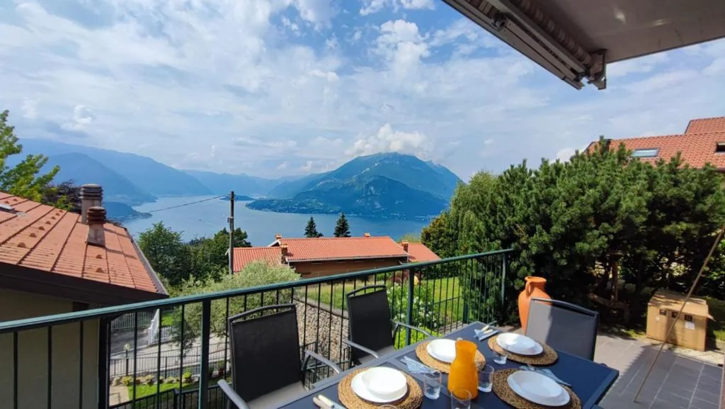 Blu dipinto di blu – Como Lake View – Perledo — foto 6