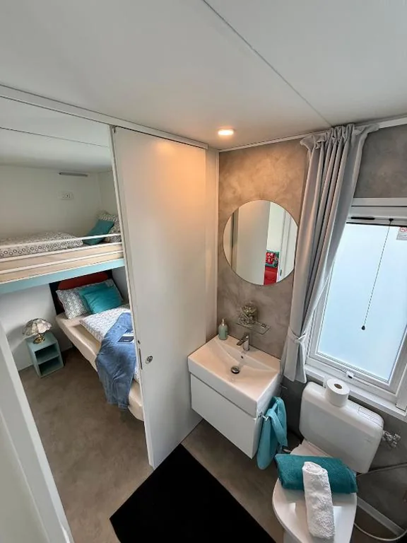 Bungalow MAREA Lido di Colico, direkt at the lake & in center & near Ferry to Bellaggio — foto 8