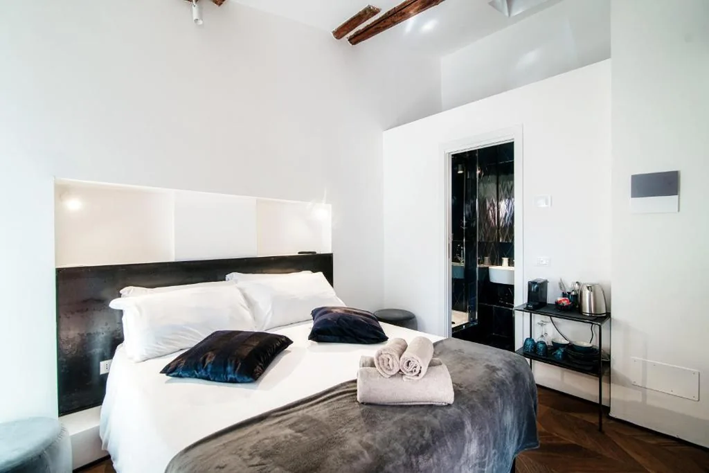 Caesar Suites by “The House Of Travelers”