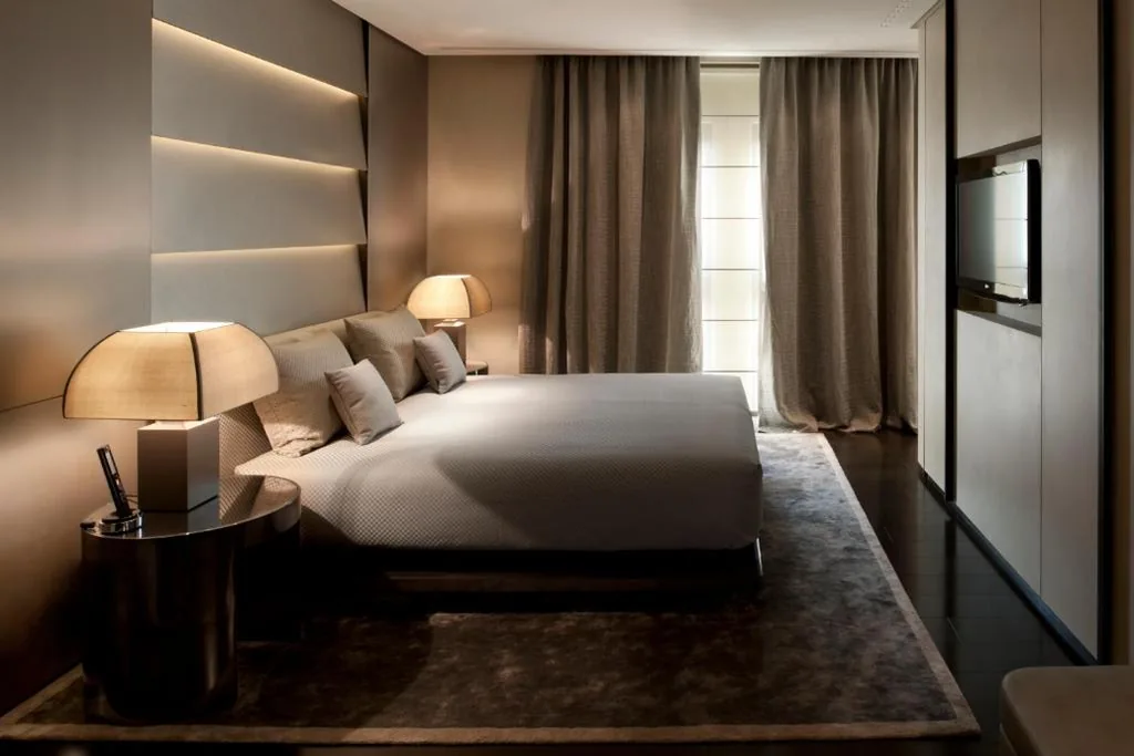 Armani Premiere Room with King-Size Bed or Twin Beds — Armani Hotel Milano