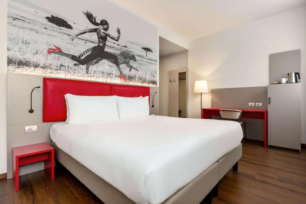 Camera Comfort Plus — Amedia Hotel Milan, Trademark Collection by Wyndham