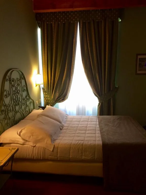 Room with French Double Bed — Hotel Borgo Antico