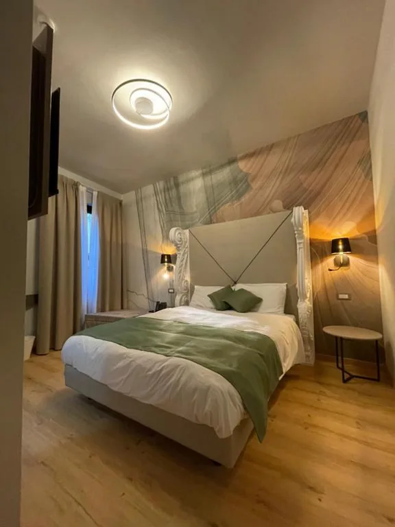 Deluxe Room (2 Adults + 1 Child) — Hotel Central Giacomini