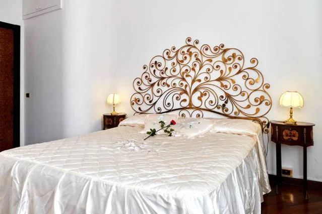 Camera Deluxe con Bagno Privato Interno — Villa Puccini Bed & Breakfast