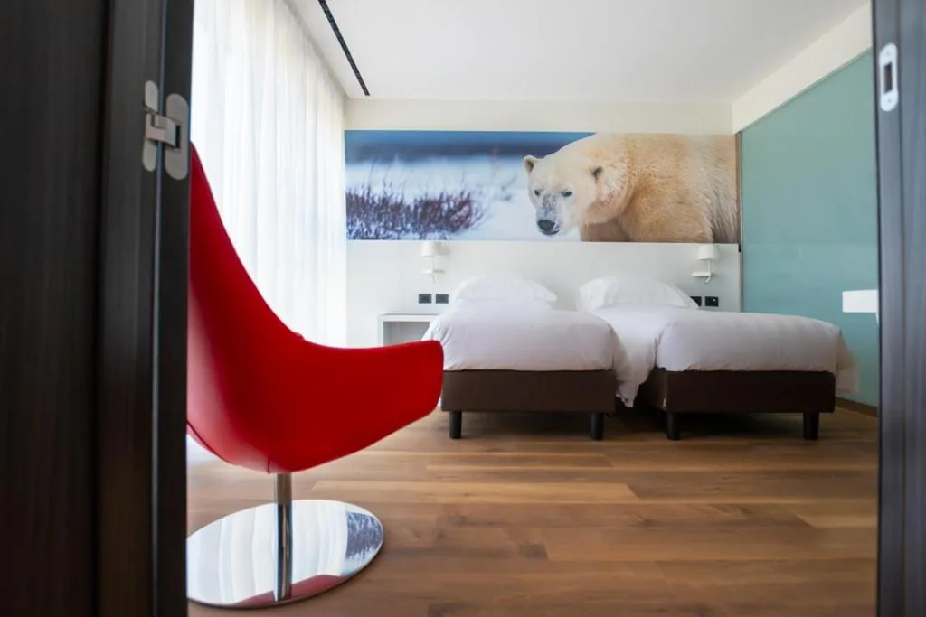 Deluxe Twin Room — Life Hotel