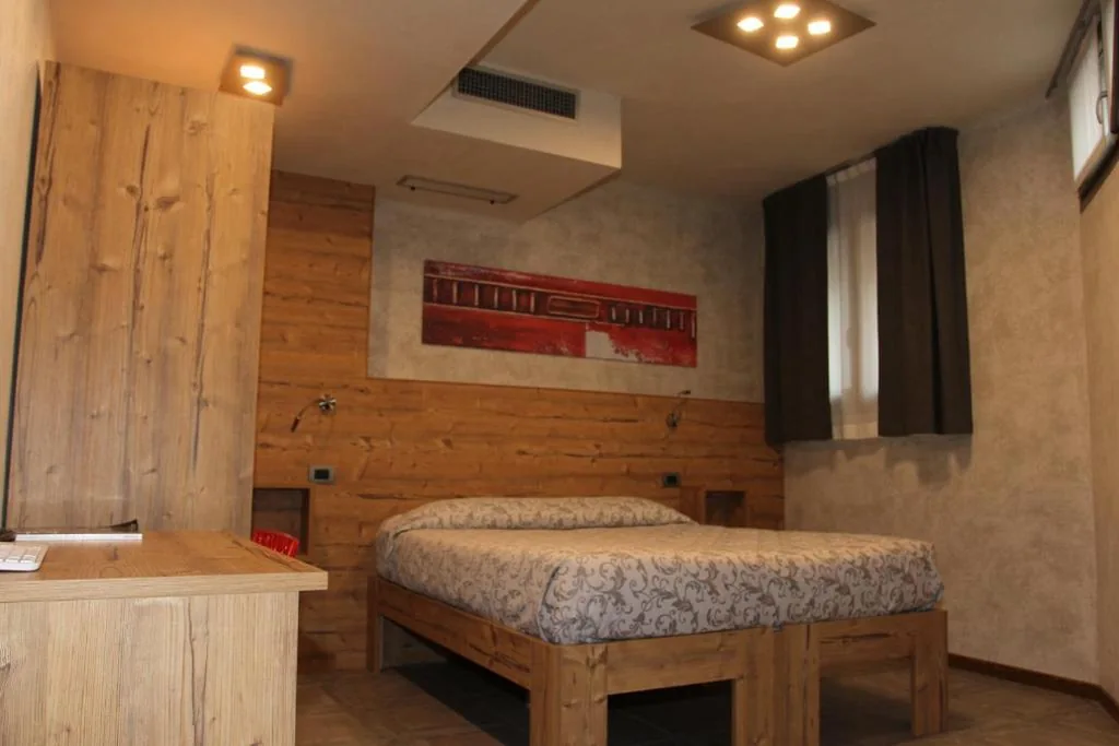 Deluxe Room — Hotel Bed & Rooms , Corte Rossa -1 Min Walk To Bernina Express