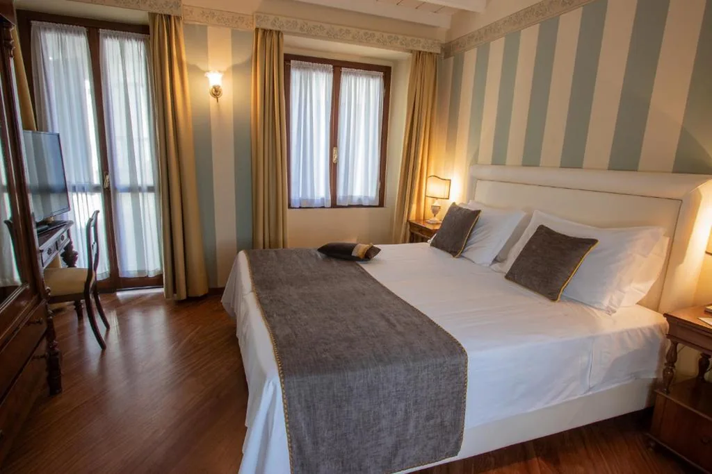 Deluxe Double/Twin Room — Albergo Le Due Corti