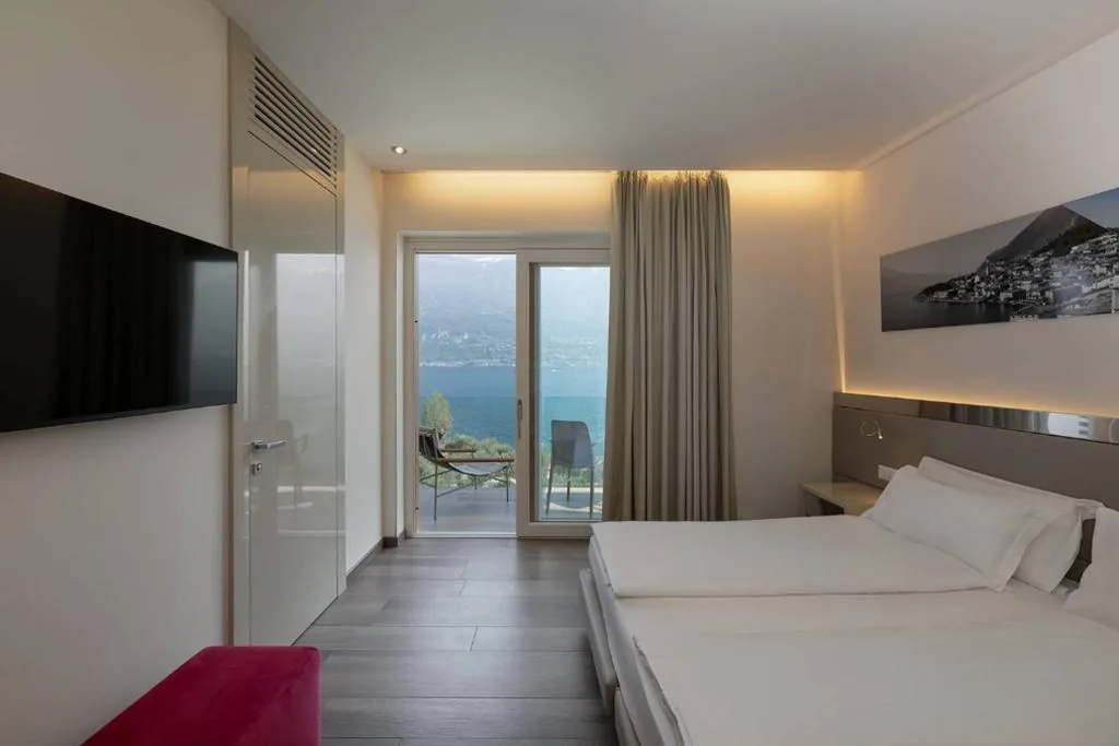 Deluxe Double/Twin Room — Hotel Atilius – Adults Only