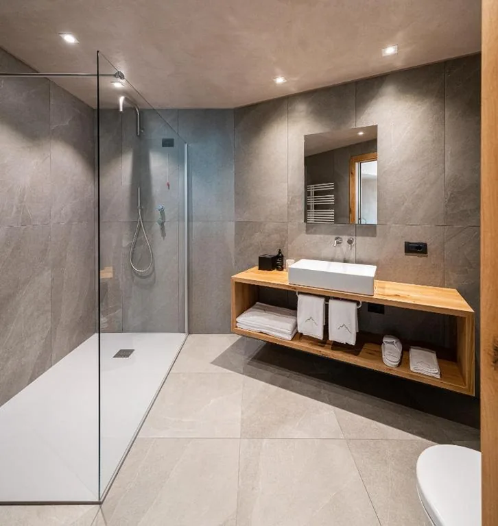 Deluxe Double/Twin Room - Ground-Floor Dependance — Hotel Larice