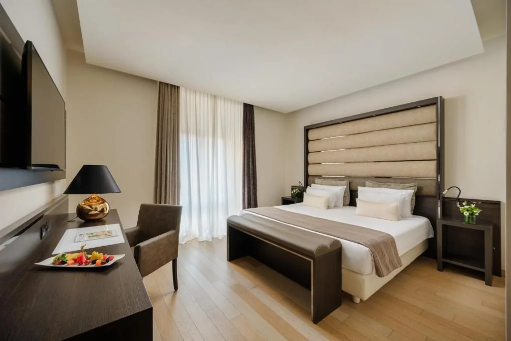 Deluxe Double/Twin Room — Hotel The Square Milano Duomo – Preferred Hotels & Resorts