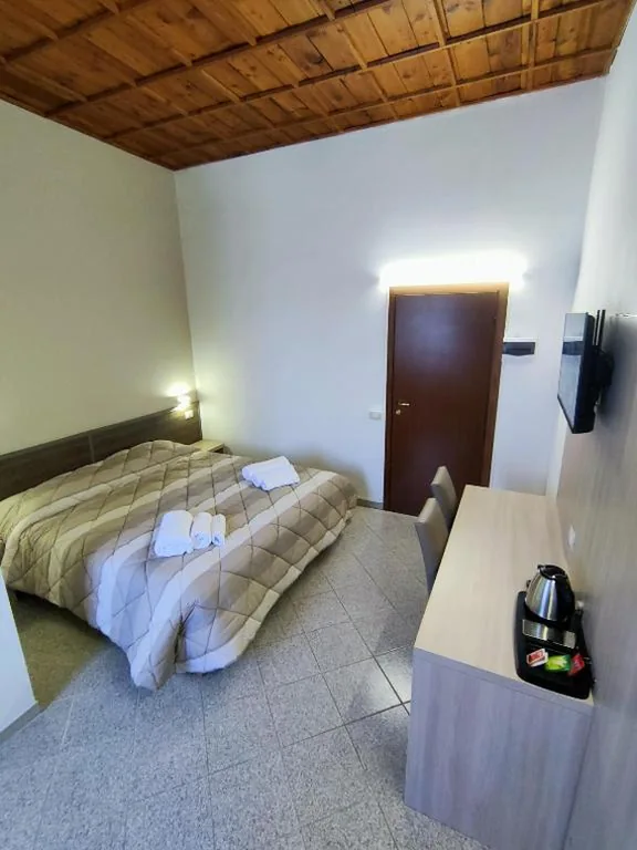 Double Deluxe Room with Twin Beds — La Corte Felice