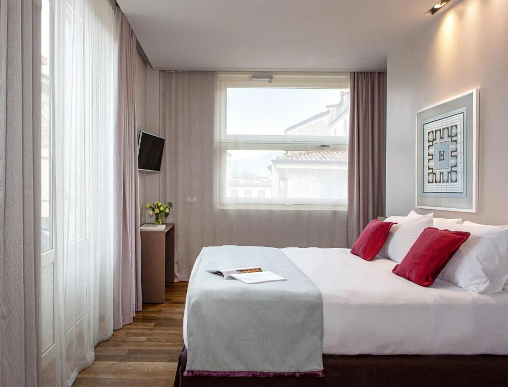 Deluxe Double/Twin Room — Posta Design Hotel
