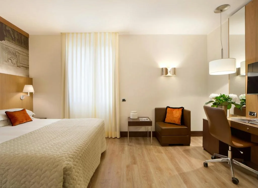 Deluxe Double/Twin Room — Starhotels Ritz