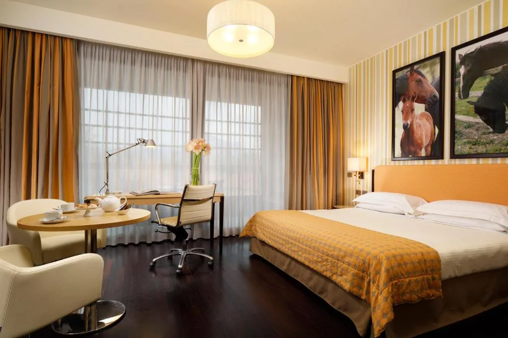 Deluxe Room — UNAHOTELS Varese