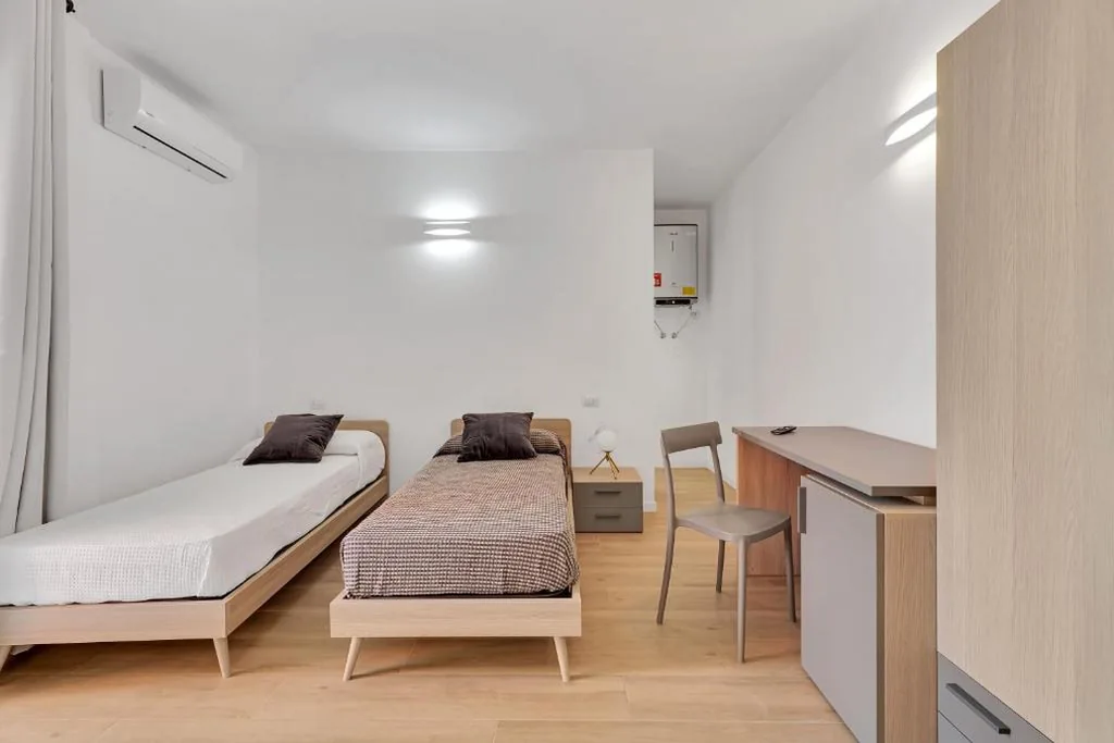 Camera Doppia con Letti Singoli — Bergamo Center -Rooms