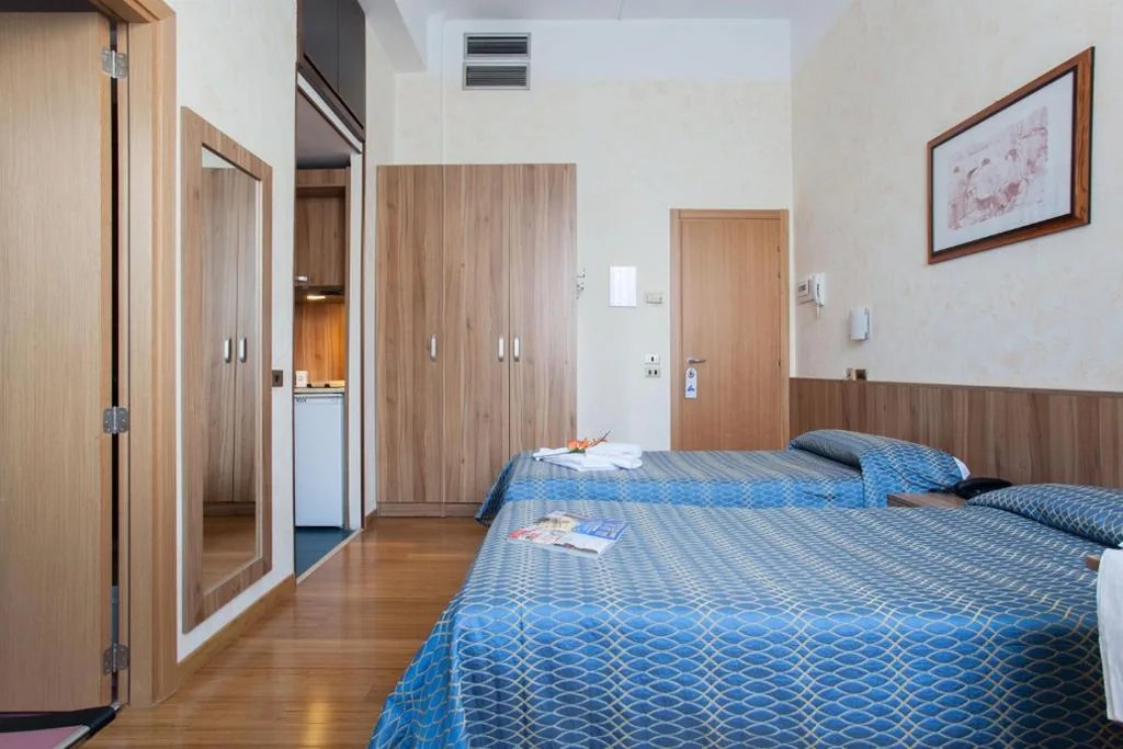 Camera Doppia con Letti Singoli con Angolo Cottura — Residence Lepontina