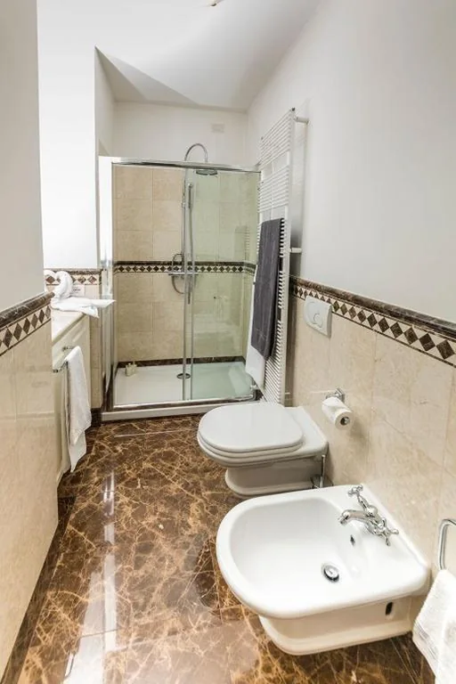 Twin Room with External Private Bathroom — B&B Annabel