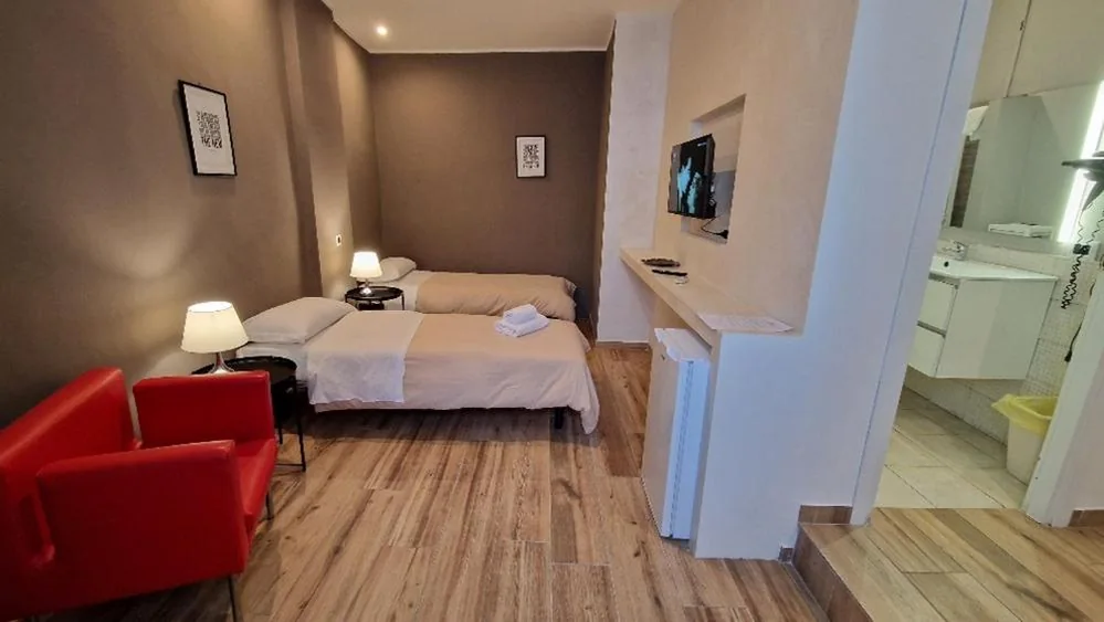 Twin Room with Private Bathroom — Albergo la Svolta