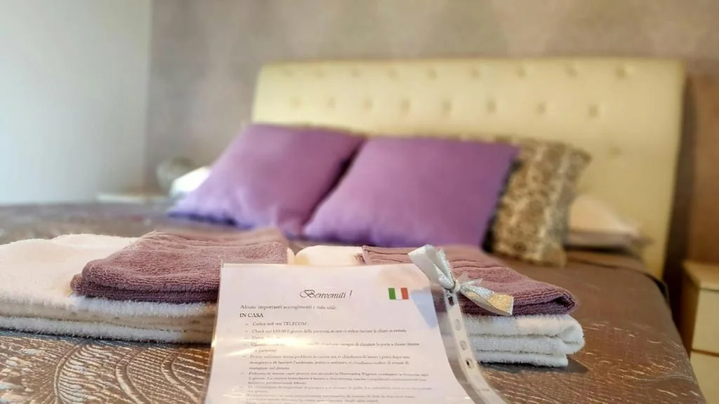 Camera Doppia con Letti Singoli con Bagno Privato — Donizetti Royal