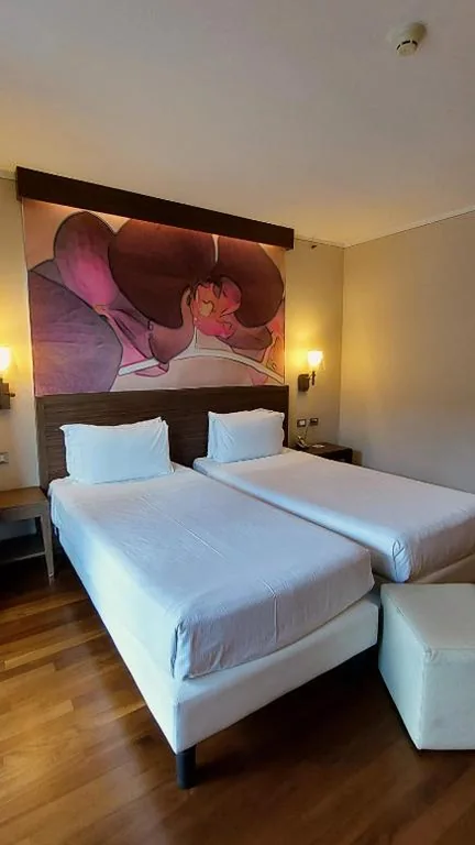 Camera Doppia con Letti Singoli con Doccia — Ramada Plaza by Wyndham Milano