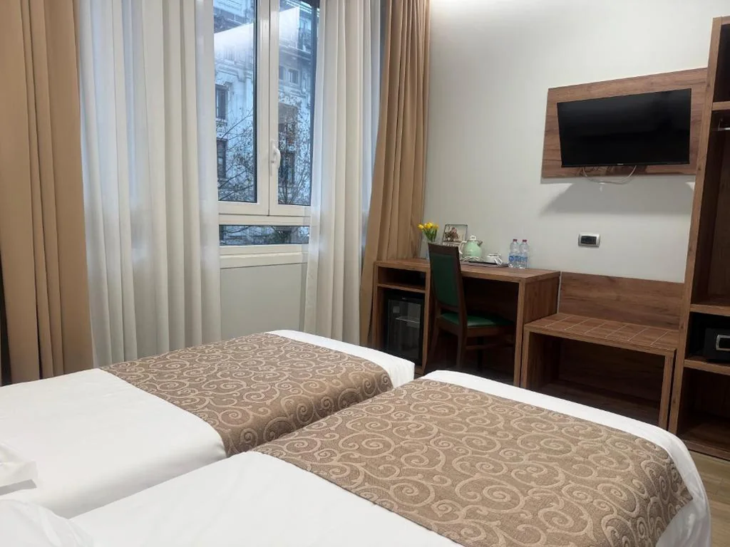 Camera Doppia con Letti Singoli — CSI Group – Hotel Central Station