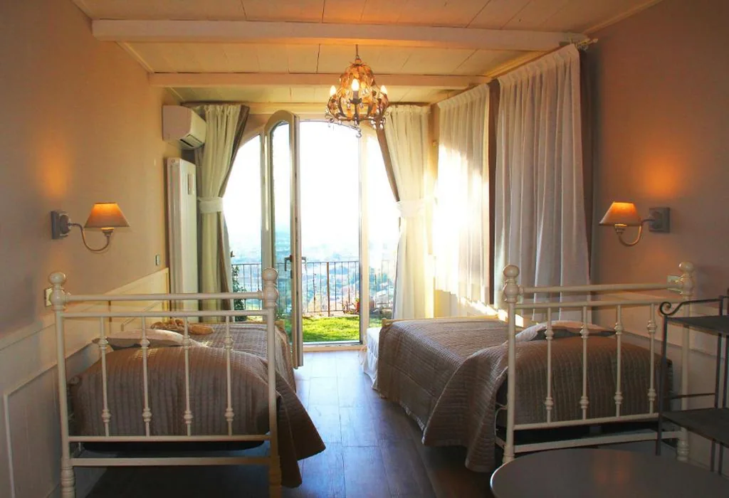 Double Room with Single Beds and Private Garden — Bed & Breakfast Sant’Erasmo
