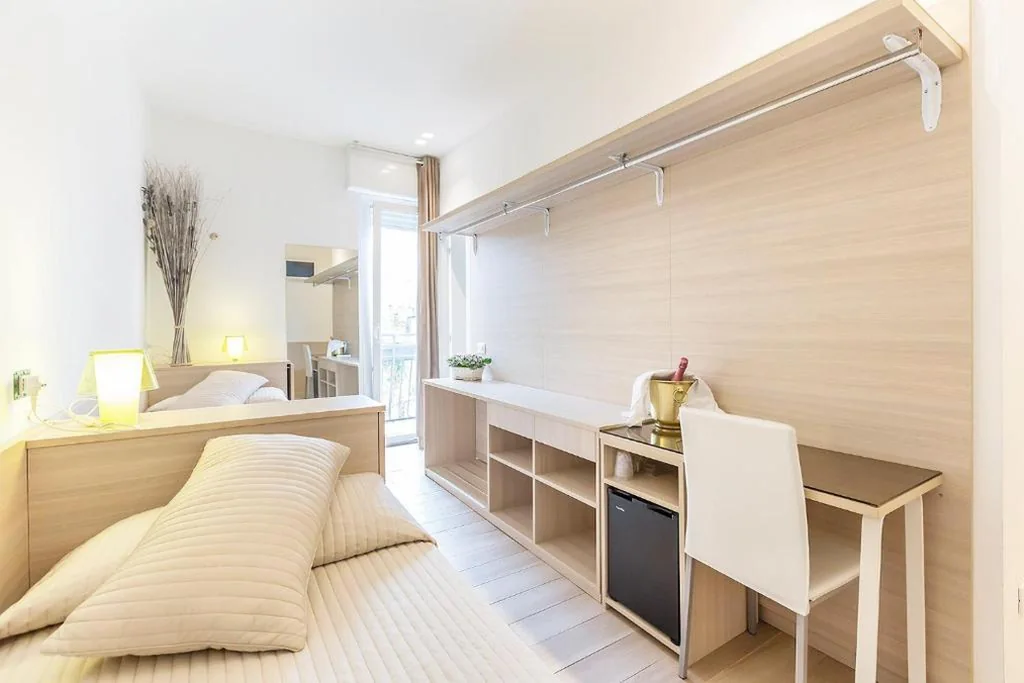 Camera Doppia con Letti Singoli — Foresteria Via Italia – Rooms & Suite